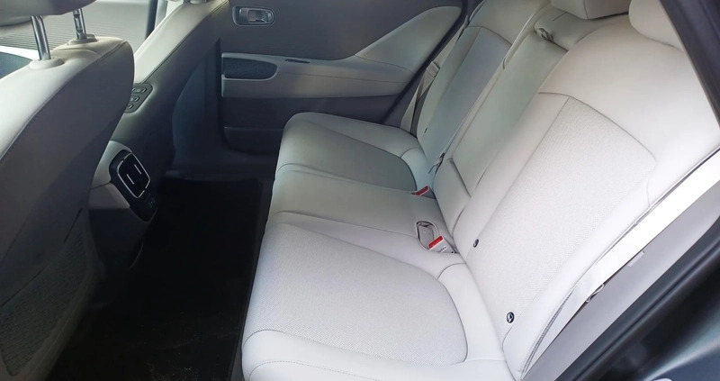 Hyundai IONIQ 6 cena 268900 przebieg: 4900, rok produkcji 2023 z Września małe 352